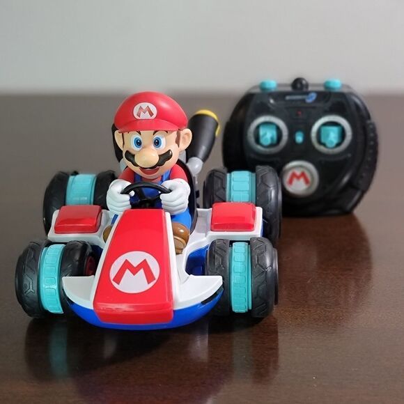 Nintendo Switch Super Mario Kart 8 RC Toy Mini Remote Control Car Racing Deluxe - Picture 4 of 13